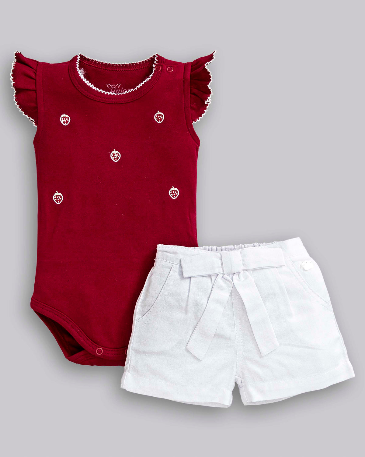 Conjunto Body Manga Curta Suedine Estampado Morango + Short Oxford - ANJOS BABY
