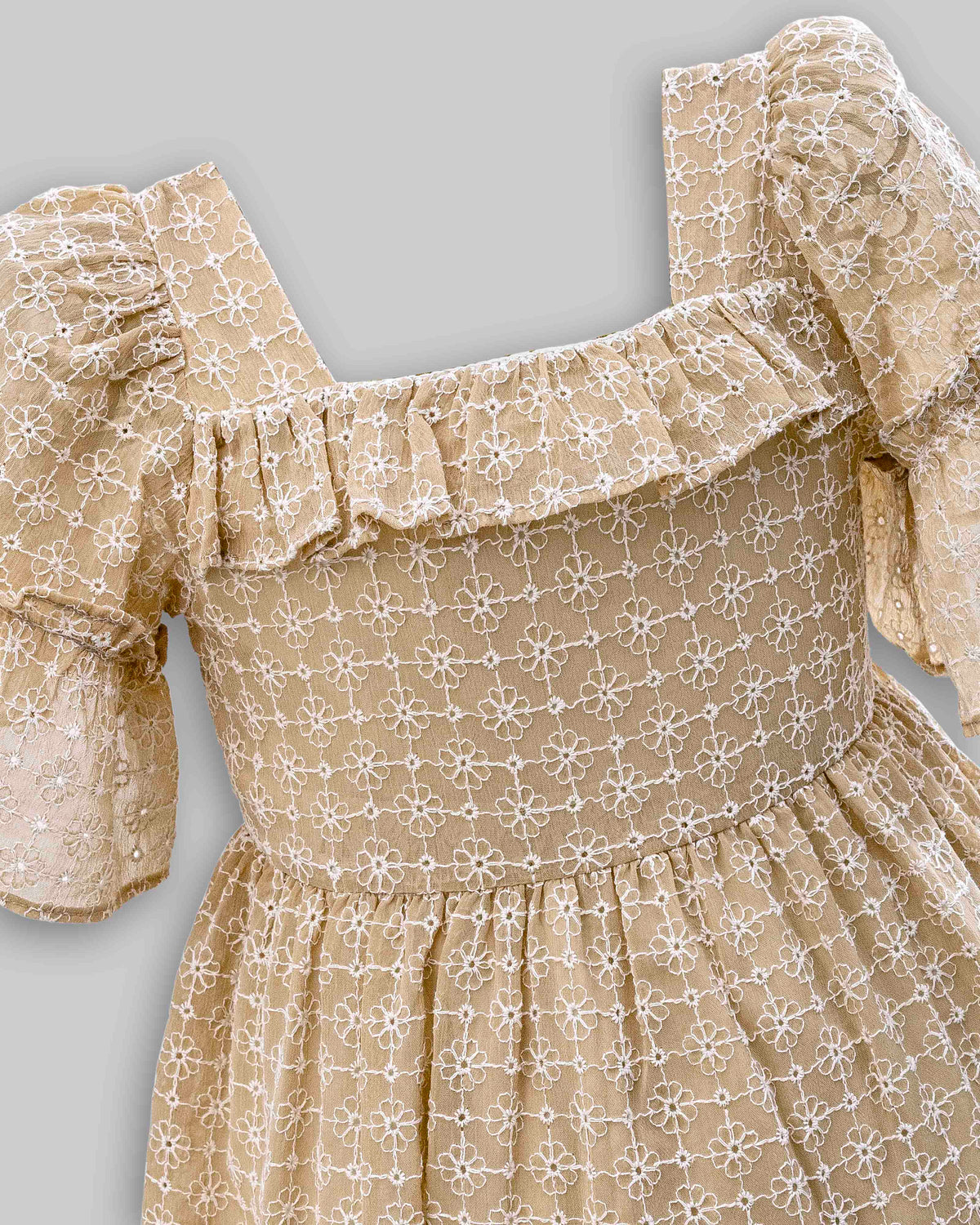 Vestido Chiffon Bordado Floral Bege - ANJOS BABY
