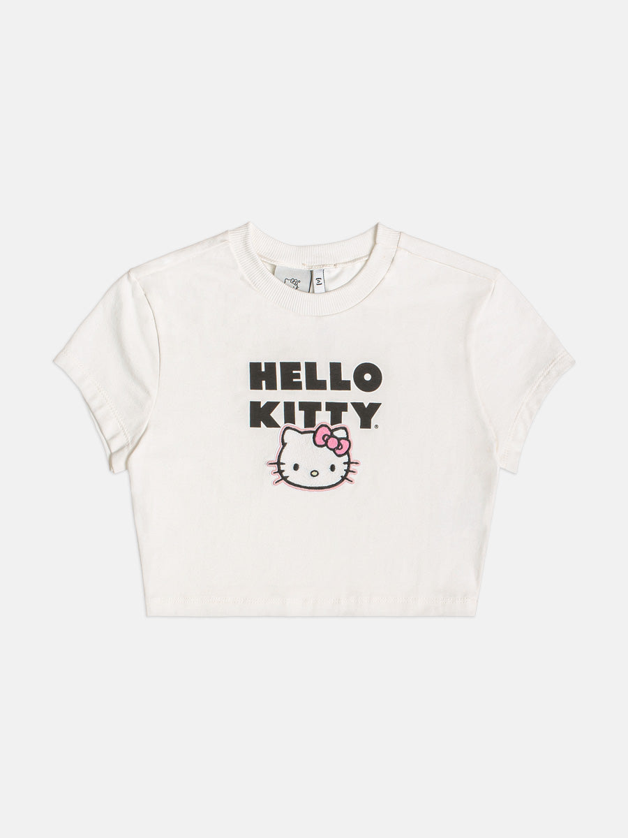 Conjunto Baby Tee e Shorts - AUTHORIA